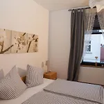 Apartmenthaus Lorbach * זולינגן