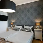 Apartmenthaus Lorbach זולינגן